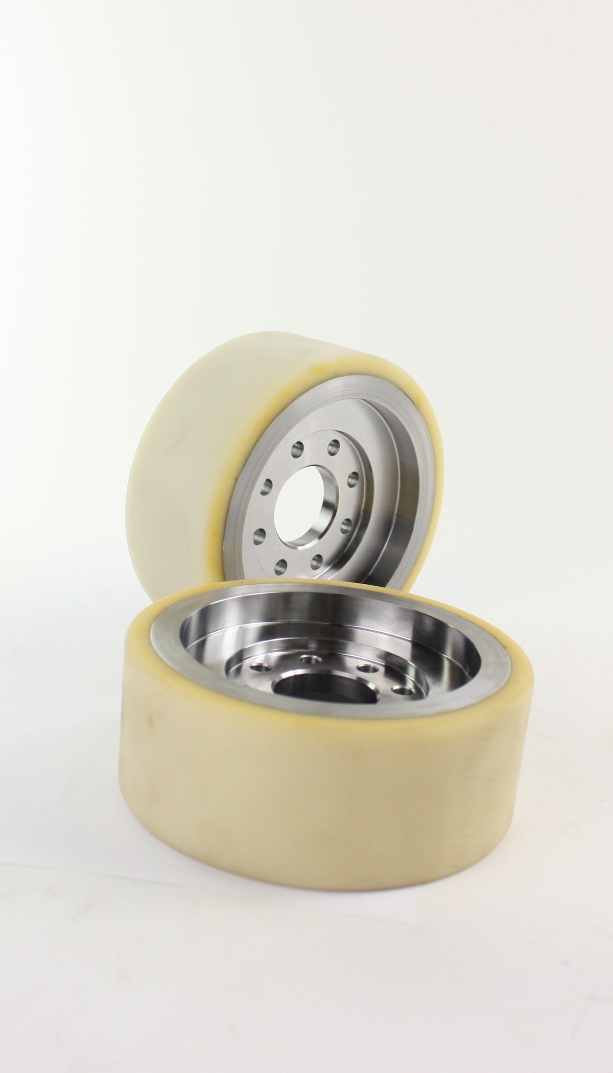 Rueda motriz de Vulkollan con orificios aptos para engranajes planetarios. – 2